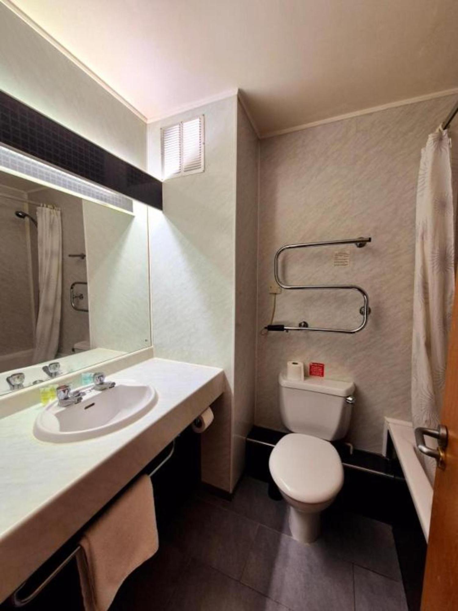 Boston Supreme Hotel Екстер'єр фото